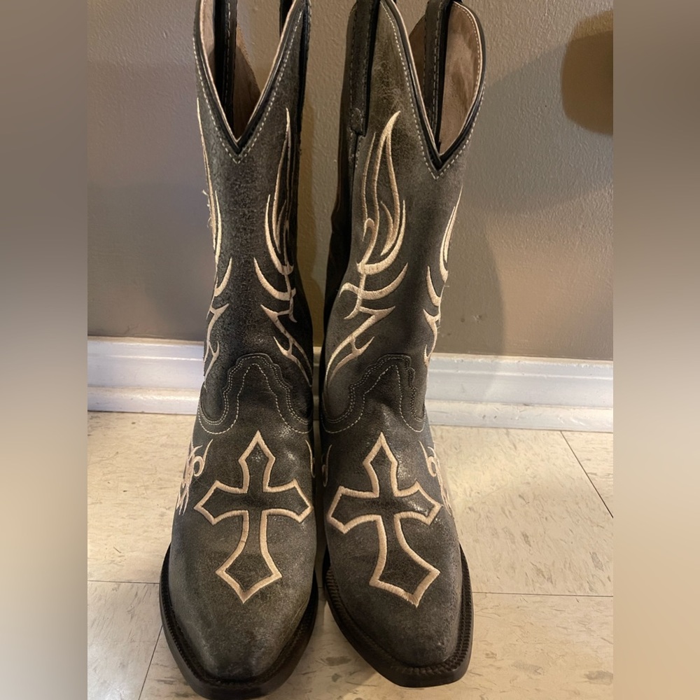 Women’s Boots